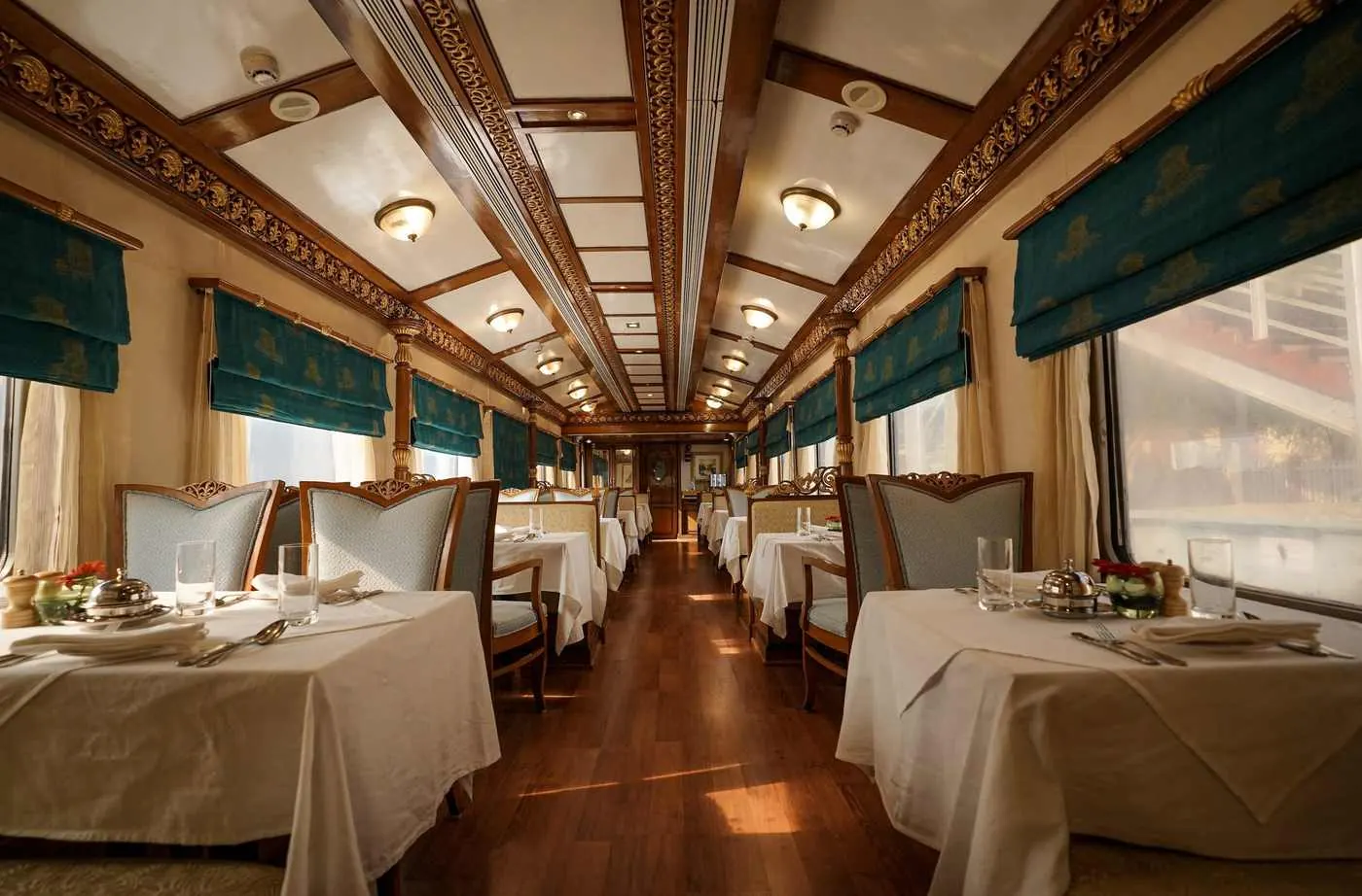 Golden Chariot dining car set for service