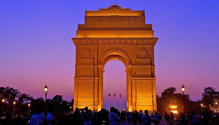 New-Delhi-India-War-Memorial-arch-Sir