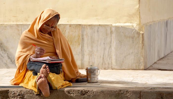 woman, marketplace, indian-6028423.jpg